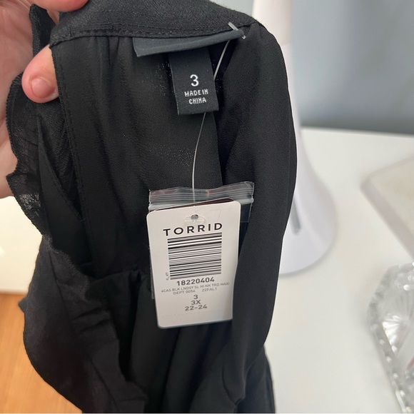 Black tiered maxi dress - Picture 2 of 4